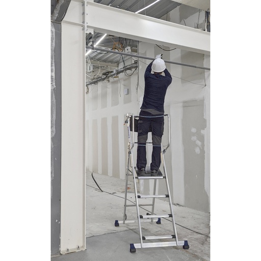 [DUA18134] PLATEFORME IND ROUL HAUTEUR FIXE - AVEC STABILISATEURS - T-REX 4 MARCHES